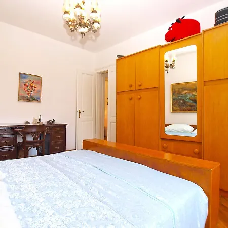 Apartman Paulina 1347 *