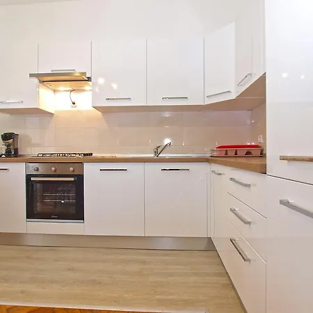 Paulina 1347 Apartman