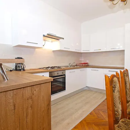 Paulina 1347 Apartman