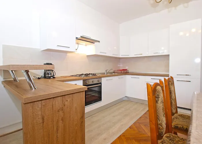 Paulina 1347 Apartmán